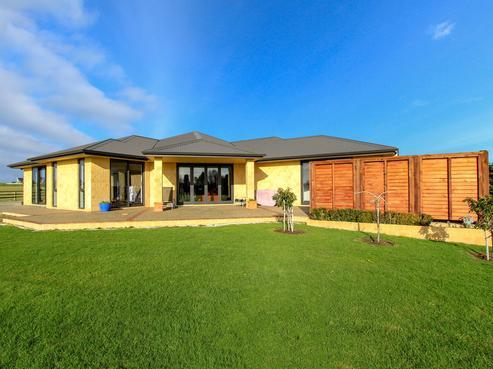 56 Sunrise Drive, Tisbury