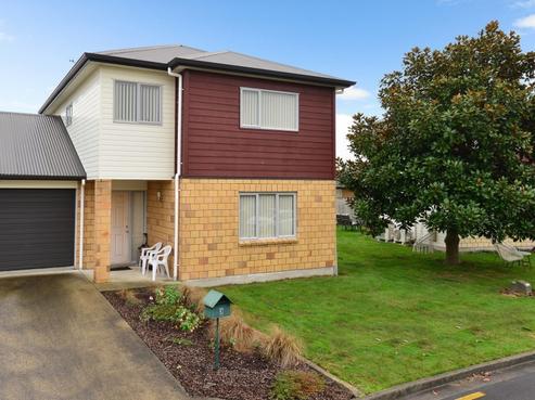 3 Tupe Lane, Huntington