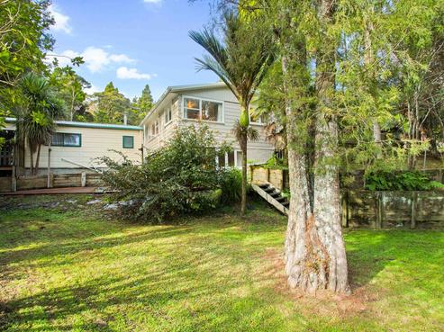 31 Victory Road, Laingholm