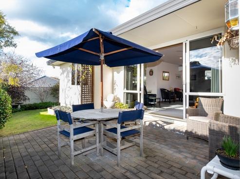 2/11 Duart Road, Havelock North