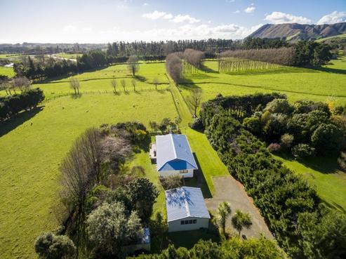 12 Waitohu Valley Road, Otaki