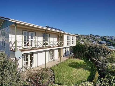166 Soleares Avenue, Mount Pleasant