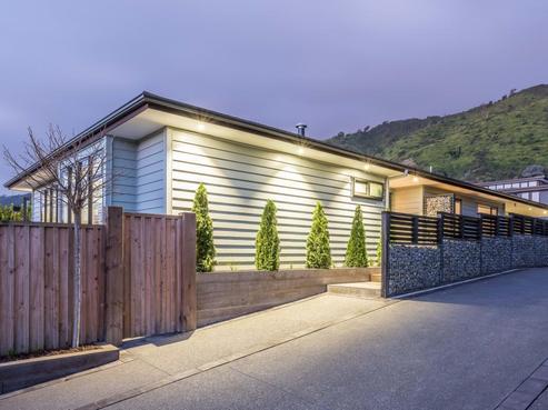 17B Huia Street, Waikanae