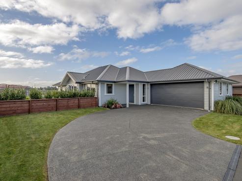 89 Carnaveron Drive, Lincoln