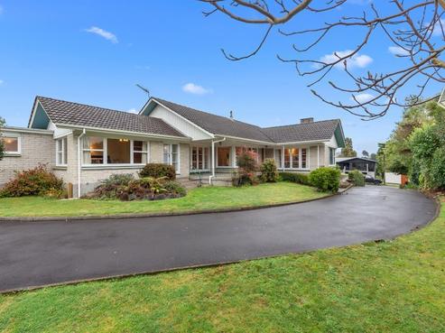 7 Pollock Drive, Chartwell
