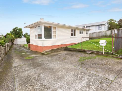 57 Arahura Crescent, Waitangirua