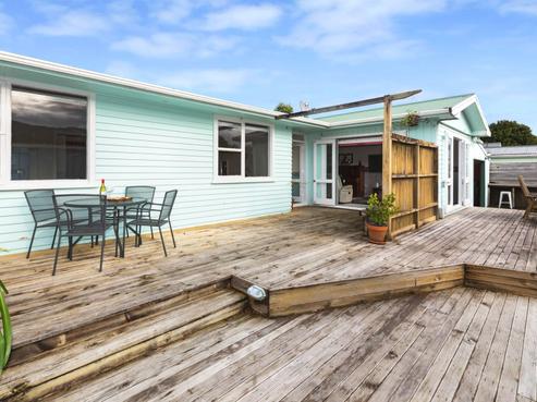 39A Pine Avenue, Ebdentown