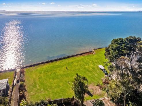 34B Crispe Road, Clarks Beach