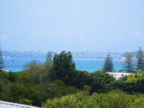 2 Sunshine Terrace, Orewa