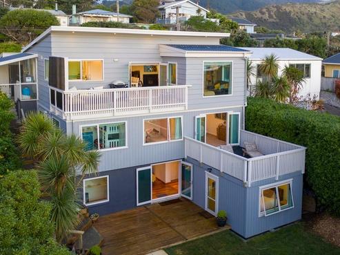 13 Aperahama Street, Paekakariki