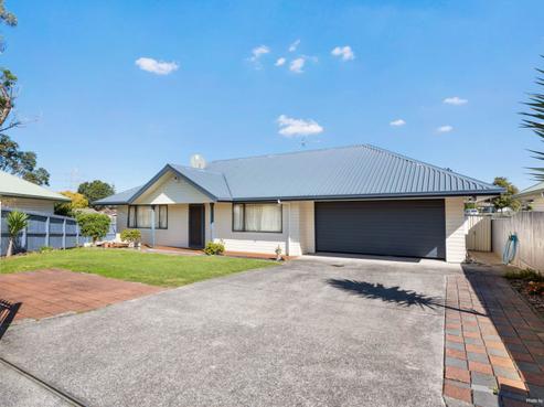 111 Kindergarten Drive, Conifer Grove
