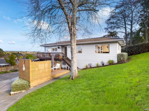 13 Fitzherbert Avenue, West Harbour