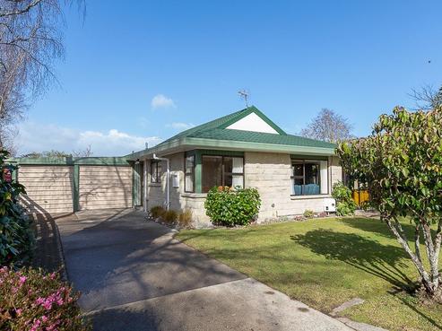 32A Fairfield Road, Fairfield