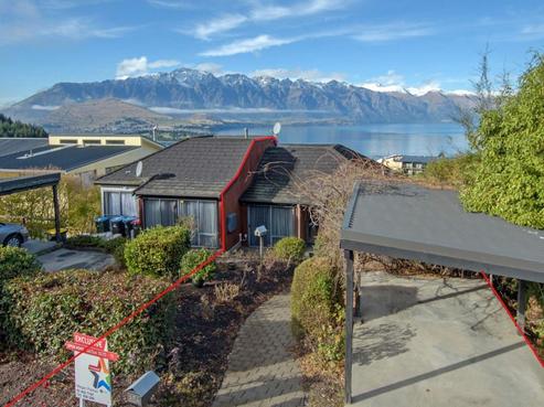 35A Wynyard Crescent, Fernhill/Sunshine Bay