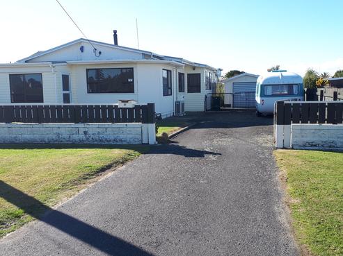 37 Roore Street, Foxton Beach
