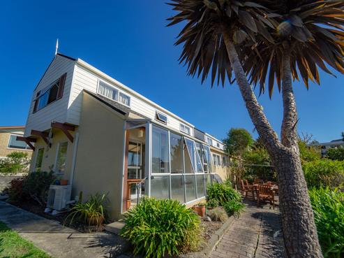 42A Churchill Avenue, Richmond