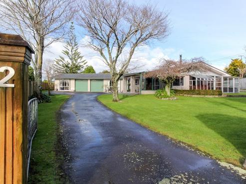 2 Sealy Road, Omata