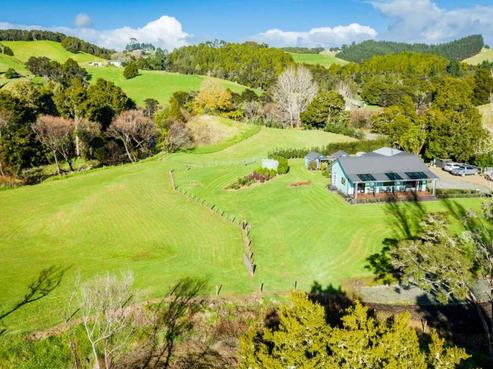 22 Wairere Valley Road, Paparoa