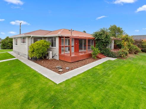 2C Bank Street, Amberley