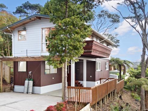36 Highland Avenue, Titirangi