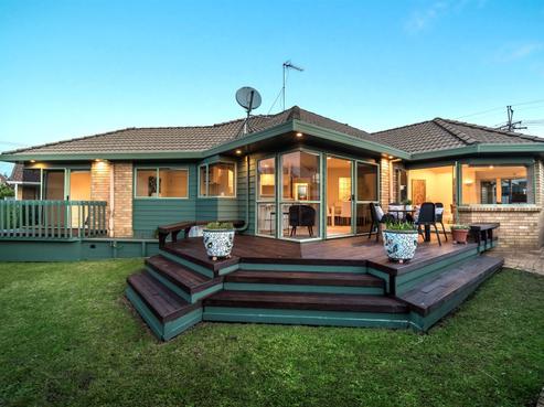 1B Stratford Avenue, Milford