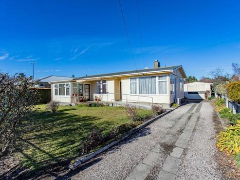 8 Quinlivan Street, Hawarden