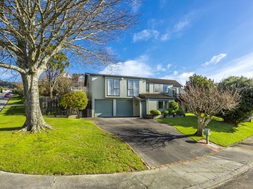 2 Tapestry Grove, Silverstream