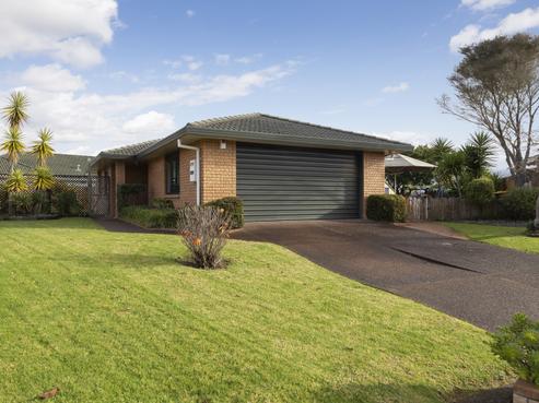 19 John Lister Close, Golflands