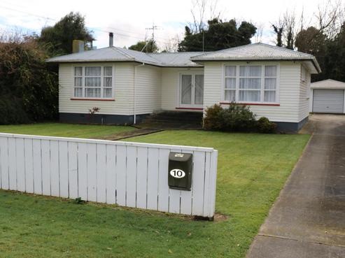 10 Hulke Street, Foxton