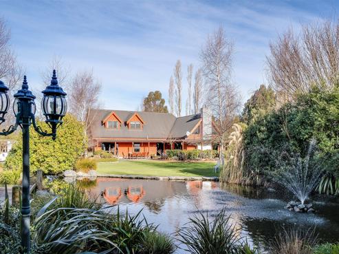 1184 Woodfields Road, Cust