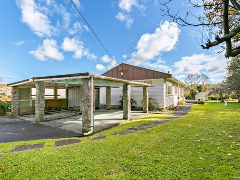 58 Sylvan Crescent, Te Atatu South