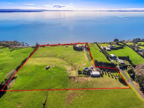 43 Farley Road, Clarks Beach