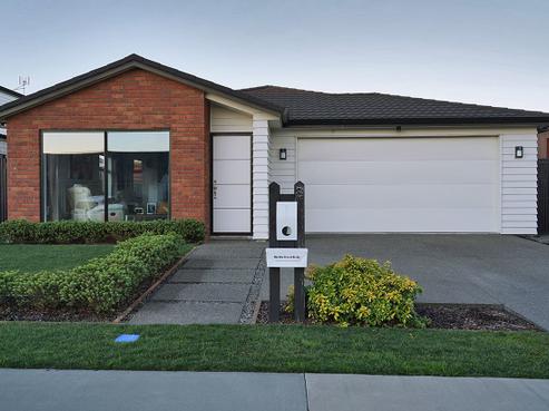 8 Hatric Road, Chartwell