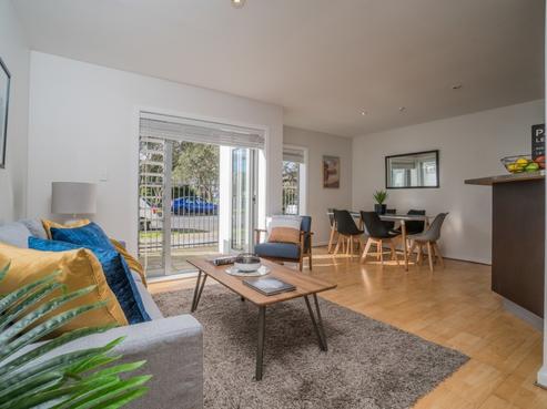 33/2 Western Springs Road, Morningside