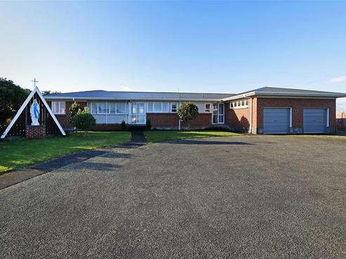 33 Whitcombe Road, Opunake