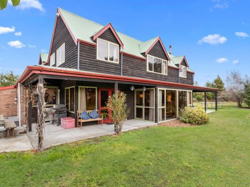 37 Allin Drive, Waikuku Beach