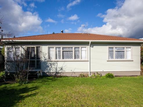 15 Titoki Street, Stoke
