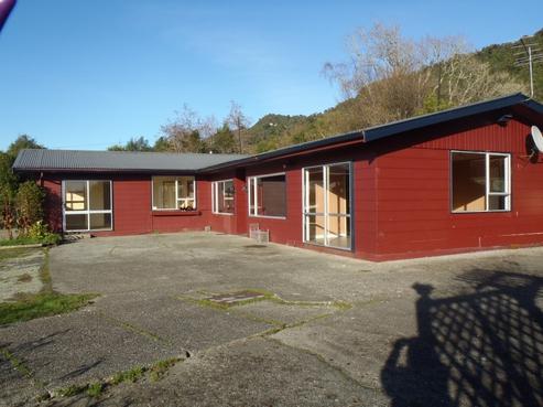 323 Omoto Road, Kaiata