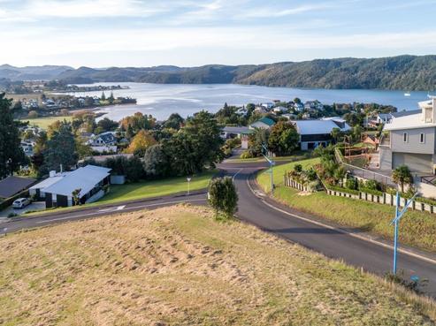 106 Te Pamahue Drive, Whangamata