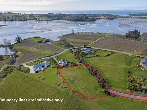 81 Bronte Road East, Mahana