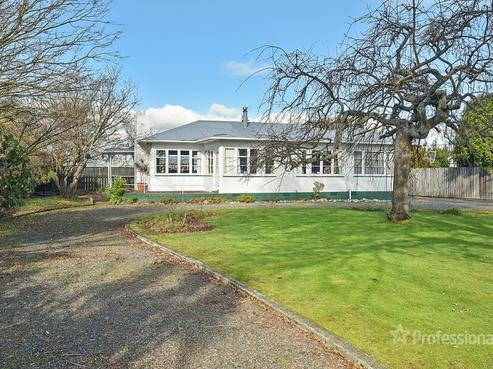 105 South Road, Solway