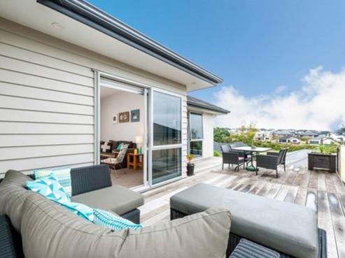 54 Madison Terrace, Silverdale