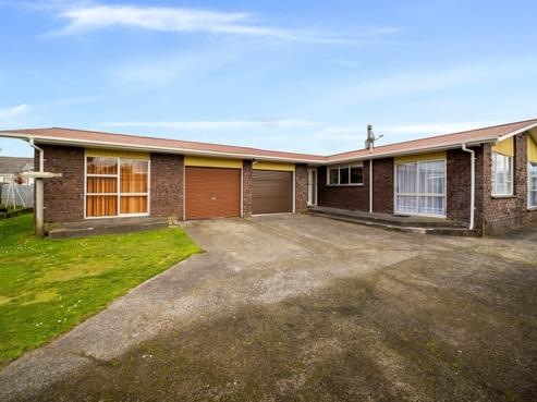 76 Cressida Avenue, Stratford