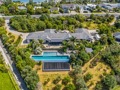 6A Roberts Road, Matakatia