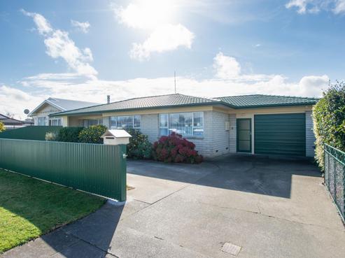 105 Ikanui Road, Frimley