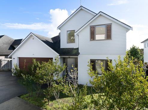 10 Fingal Way, Gulf Harbour