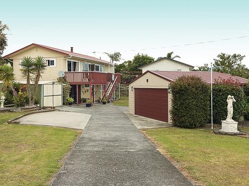 18 Beach Road, Glenbrook