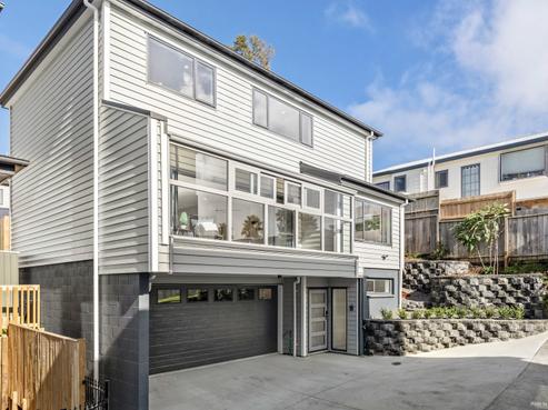 14D Woodall Place, Totara Vale