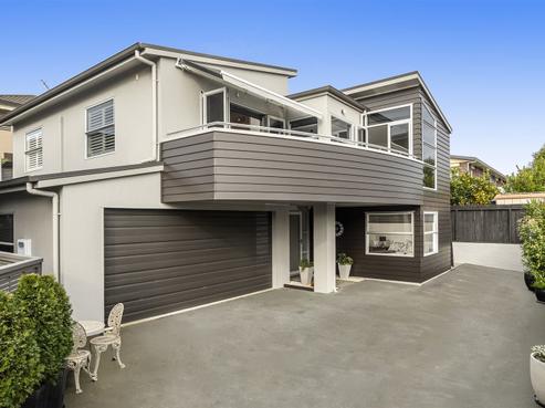 11B Percival Avenue, Matua