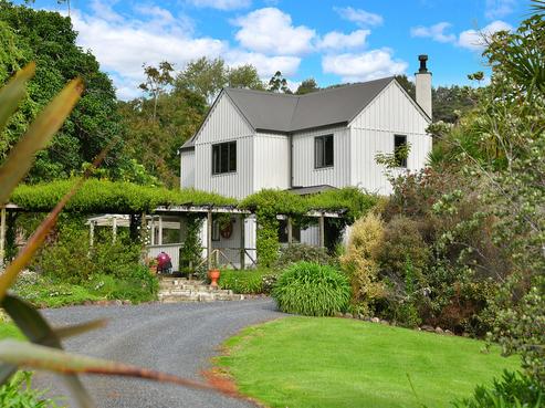 420 Mangakura Road, Helensville
